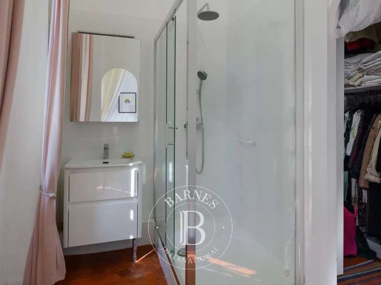 Appartement Marseille 8e - 2 chambres - 162m²