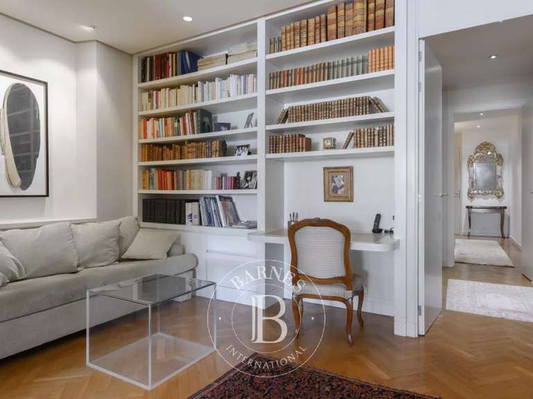 Appartement Marseille 8e - 3 chambres - 227m²