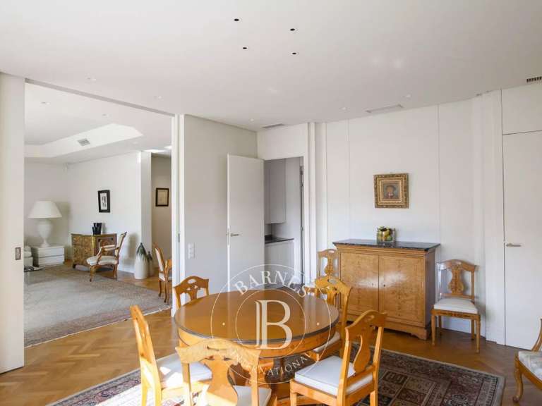 Appartement Marseille 8e - 3 chambres - 227m²