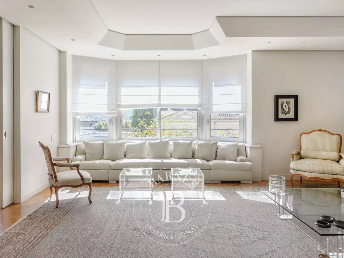 Apartment Marseille 8e