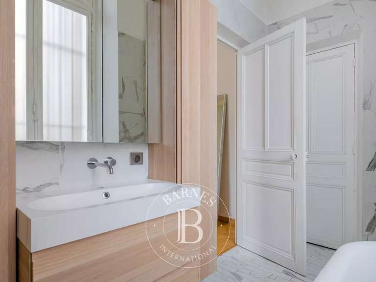Apartment Marseille 8e - 4 bedrooms - 267m²