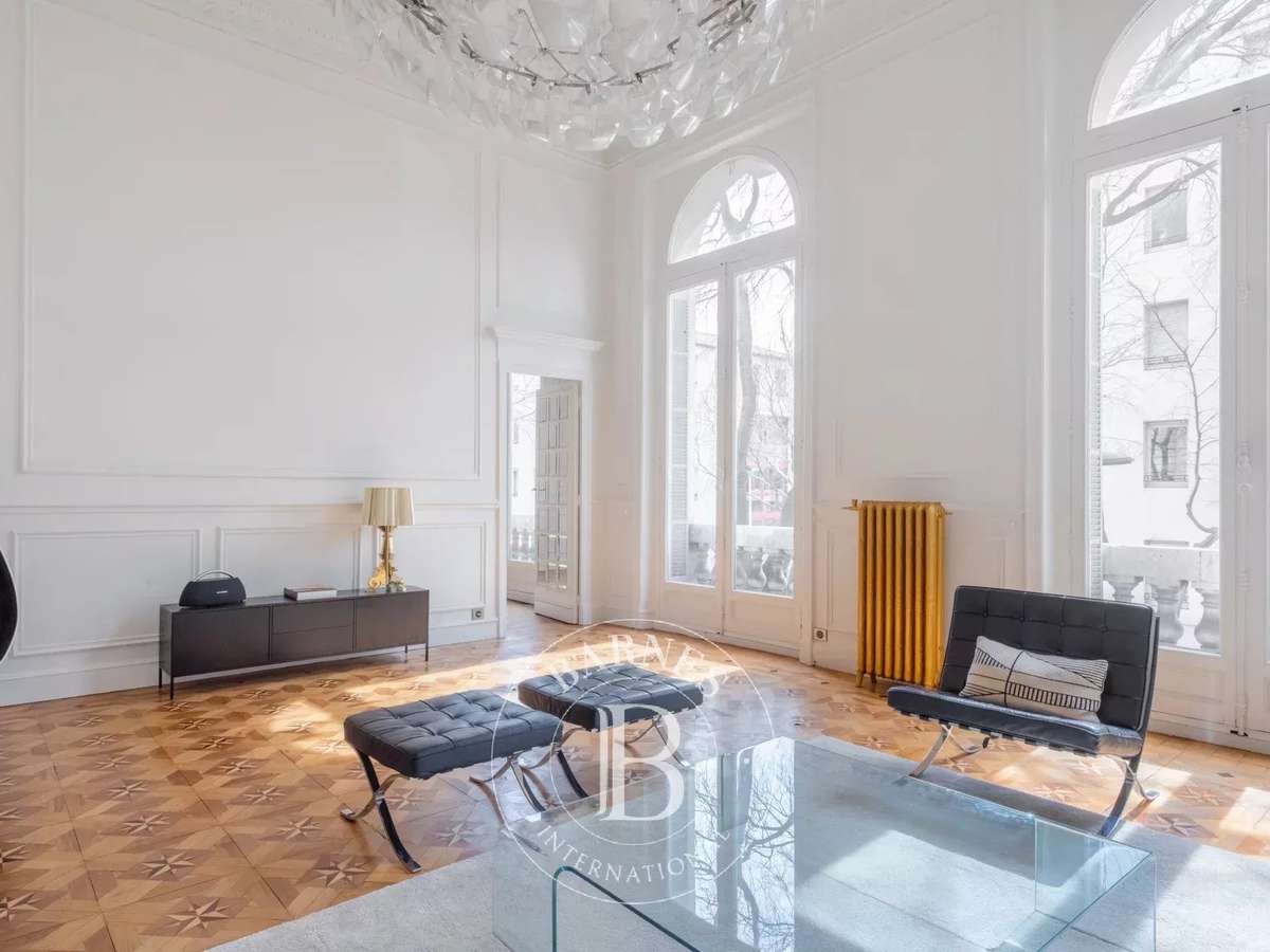 Apartment Marseille 8e