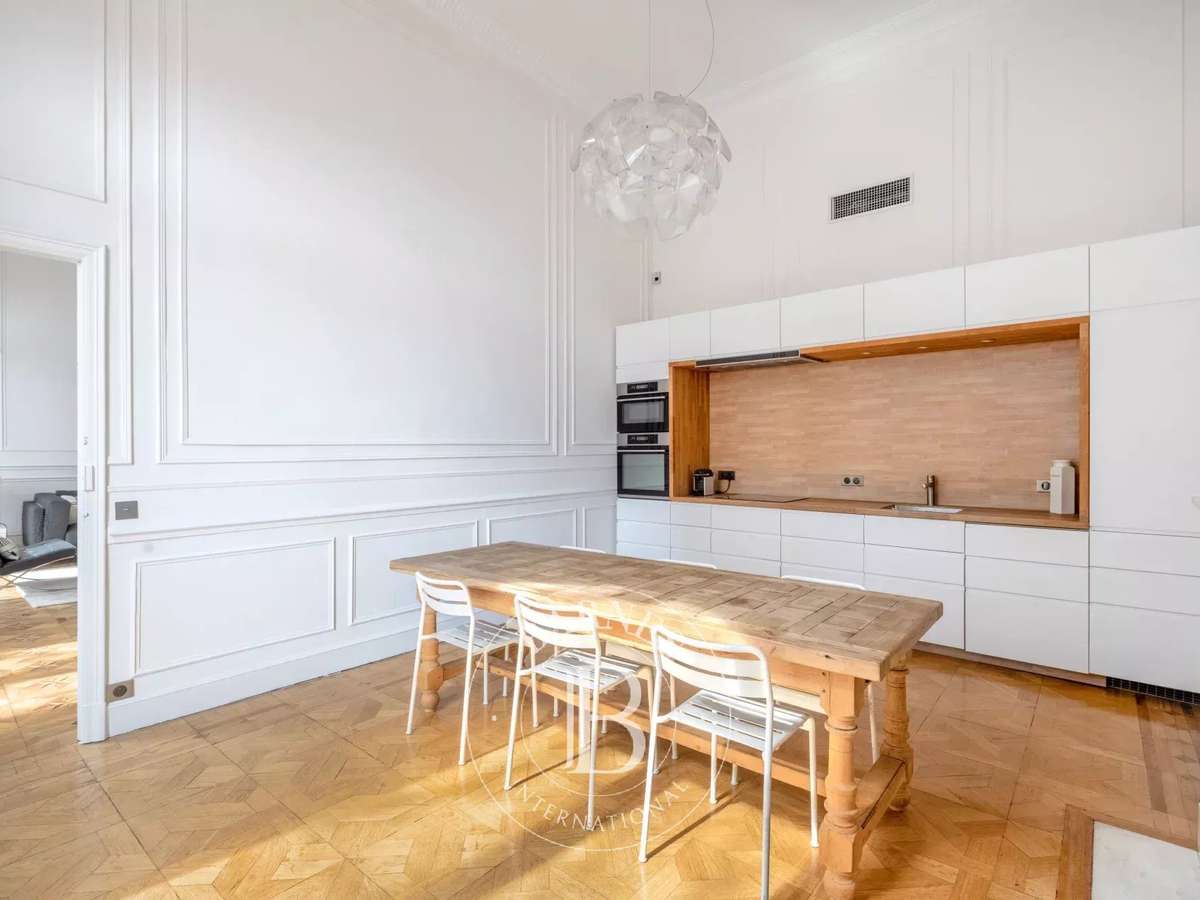 Apartment Marseille 8e