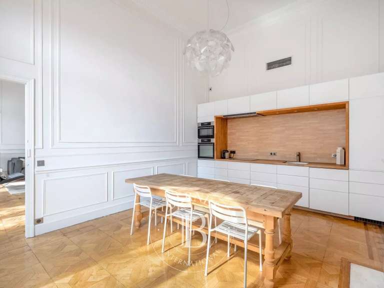 Appartement Marseille 8e - 4 chambres - 267m²