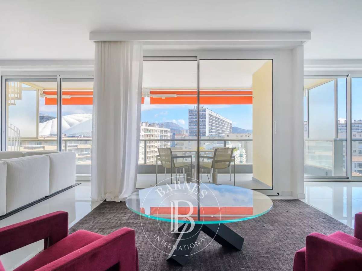 Apartment Marseille 8e