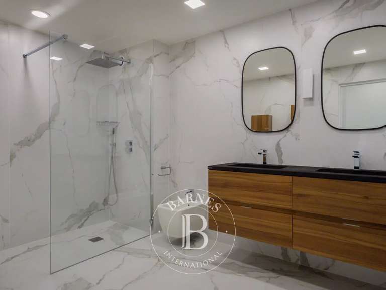 Appartement Marseille 8e - 4 chambres - 193m²