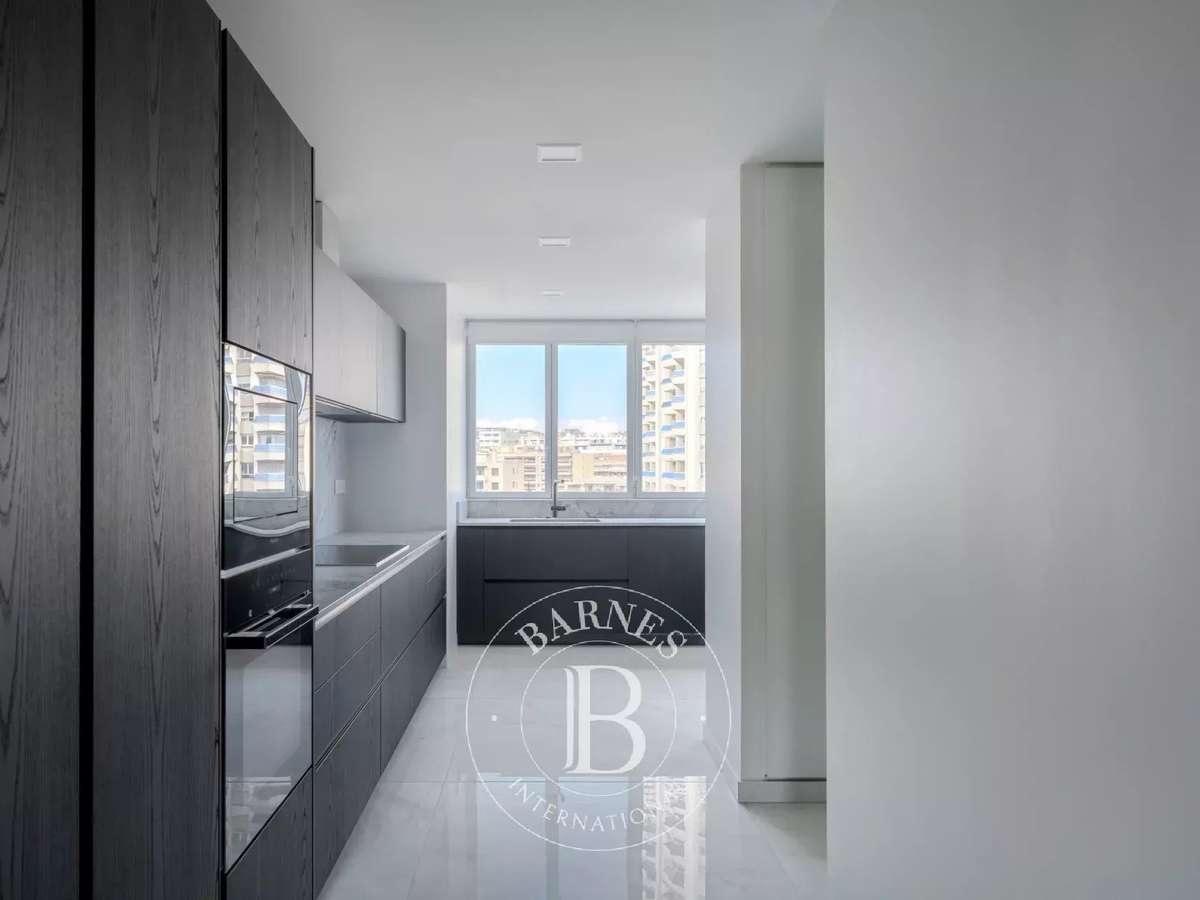Apartment Marseille 8e