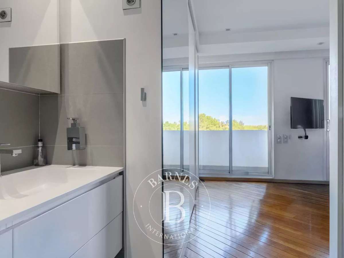 Apartment Marseille 8e