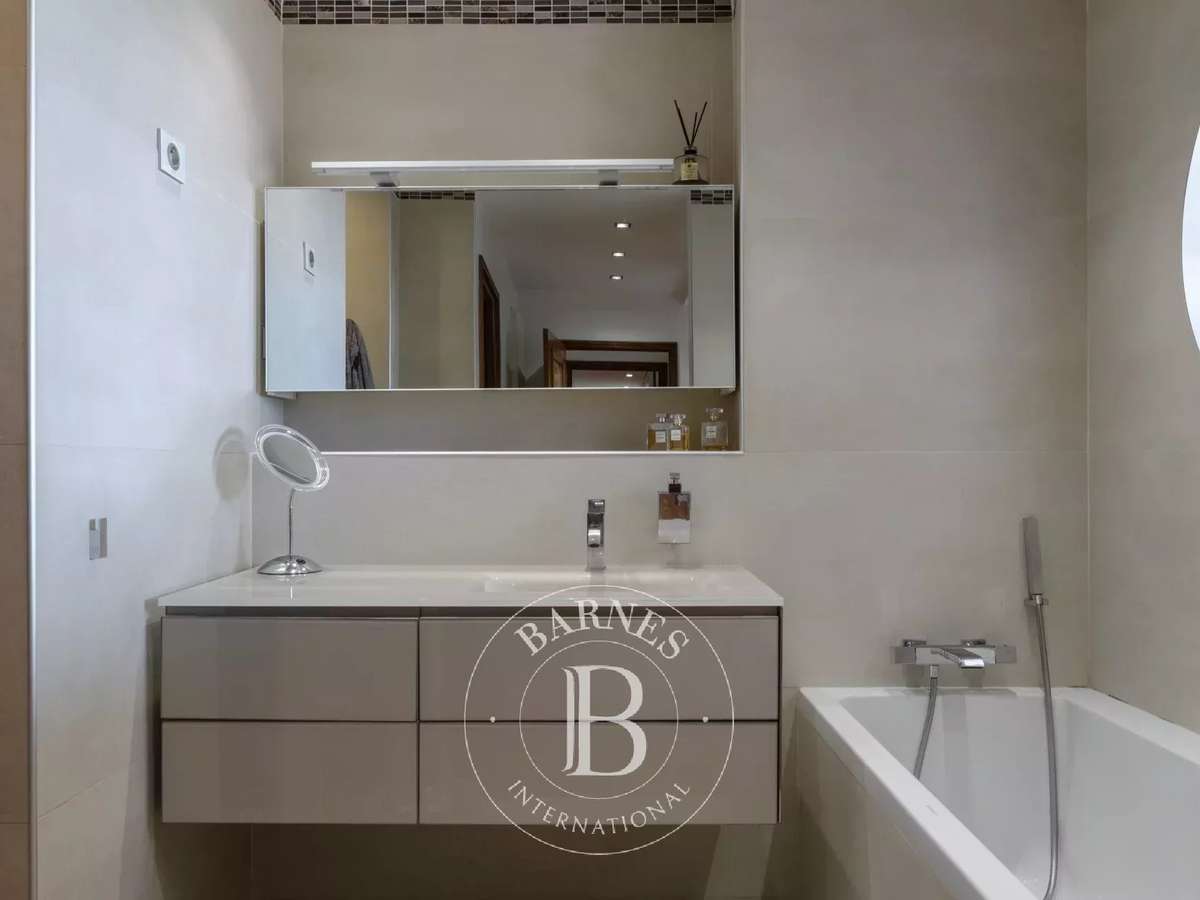 Apartment Marseille 8e