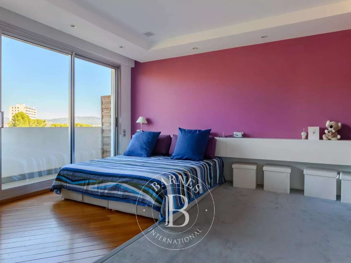 Apartment Marseille 8e