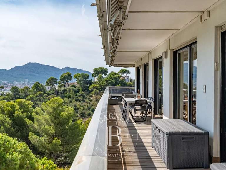 Appartement Marseille 8e - 4 chambres - 230m²
