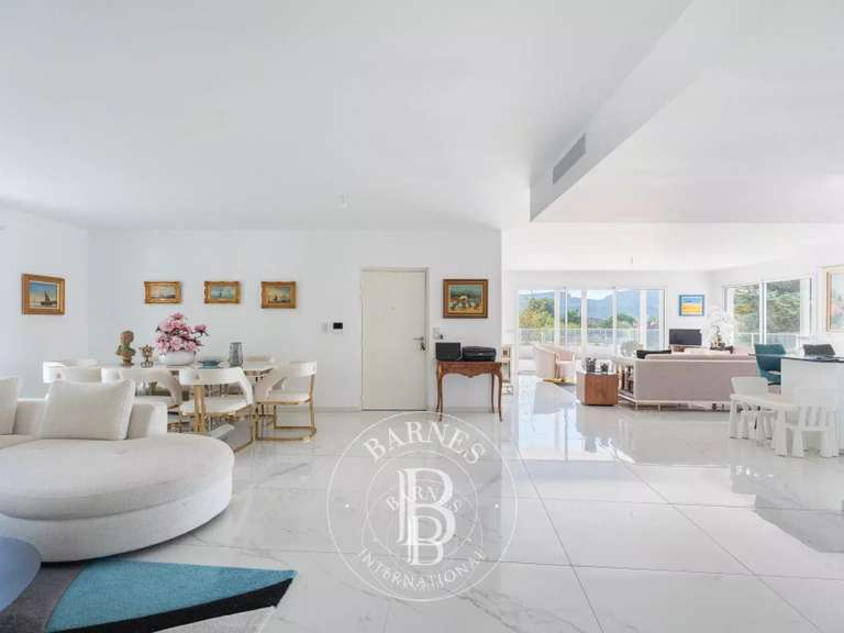 Appartement Marseille 8e - 4 chambres - 368m²