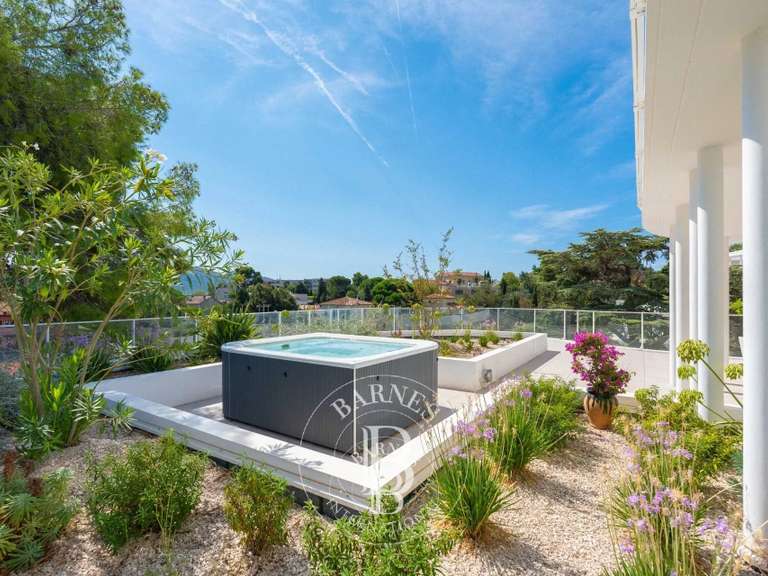 Appartement Marseille 8e - 4 chambres - 368m²