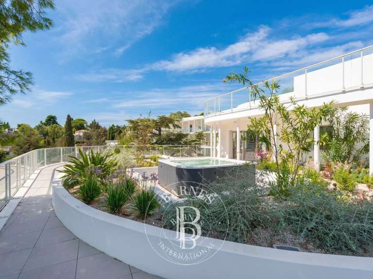 Appartement Marseille 8e - 4 chambres - 368m²