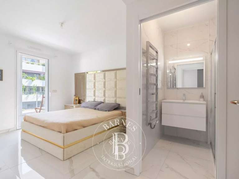 Appartement Marseille 8e - 4 chambres - 368m²