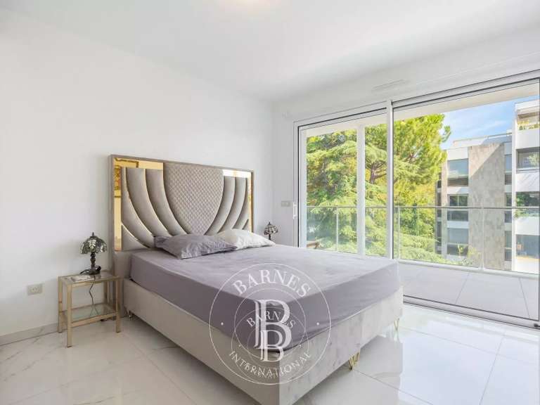 Appartement Marseille 8e - 4 chambres - 368m²