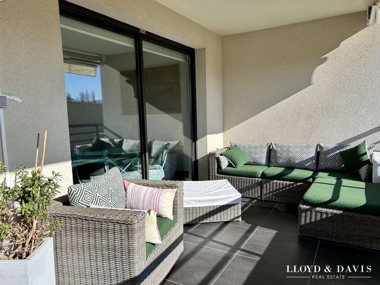 Appartement Marseille 8e - 2 chambres - 70m²