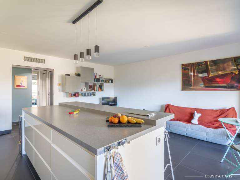 Appartement Marseille 8e - 2 chambres - 70m²