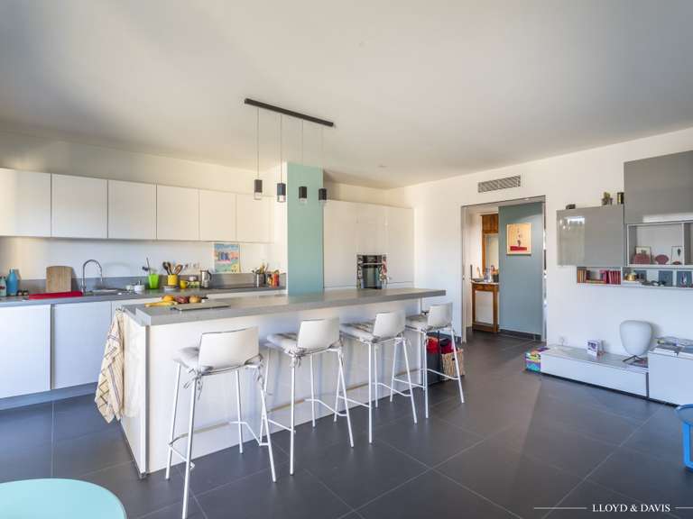 Appartement Marseille 8e - 2 chambres - 70m²