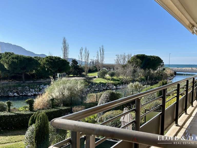 Appartement Marseille 8e - 2 chambres - 70m²