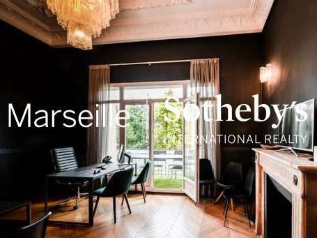 Appartement Marseille 8e - 5 chambres - 324m²