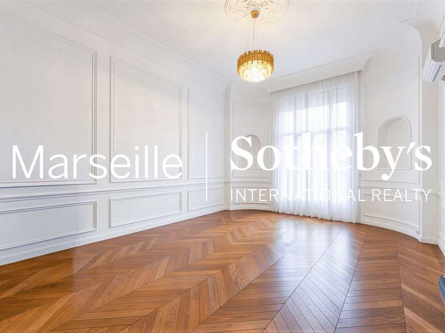 Appartement Marseille 8e