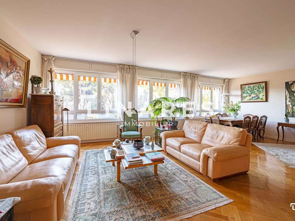 Apartment Marseille 8e