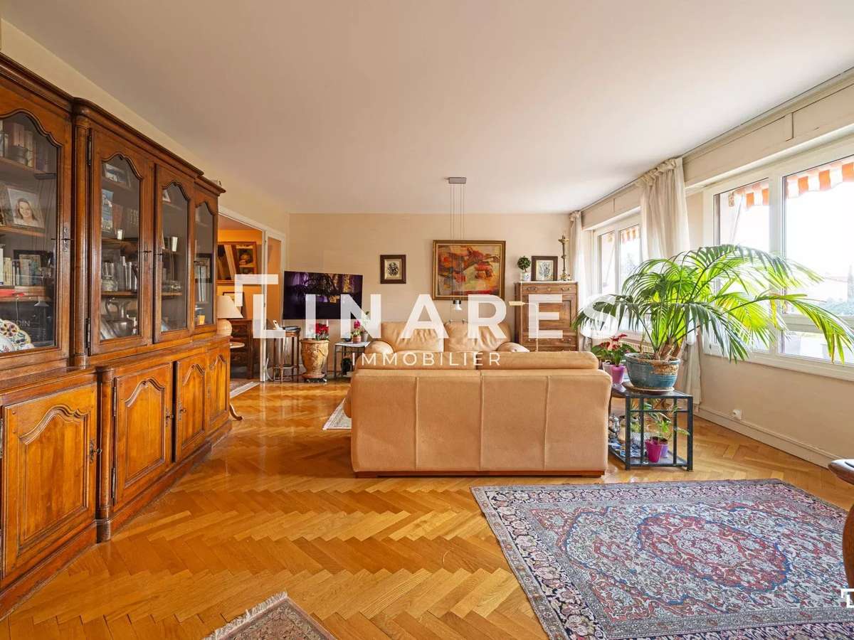 Apartment Marseille 8e