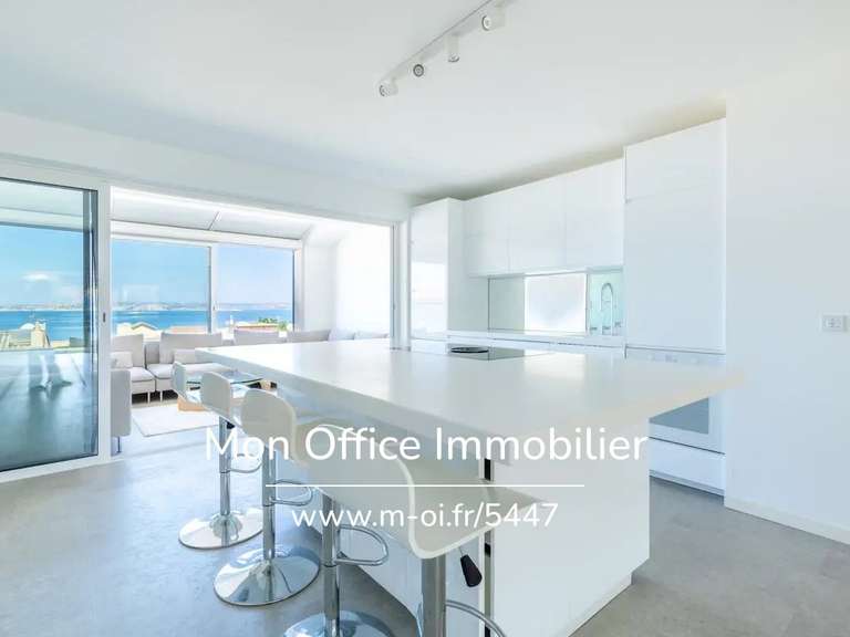 Apartment with Sea view Marseille 8e - 3 bedrooms - 135m²