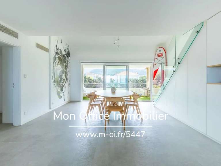 Apartment with Sea view Marseille 8e - 3 bedrooms - 135m²