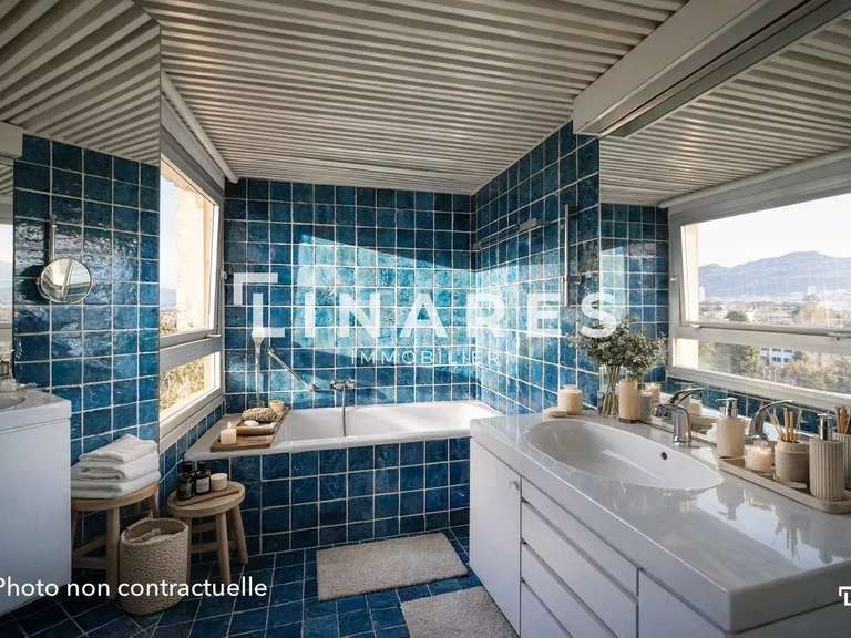 Appartement Marseille 8e - 3 chambres - 151m²