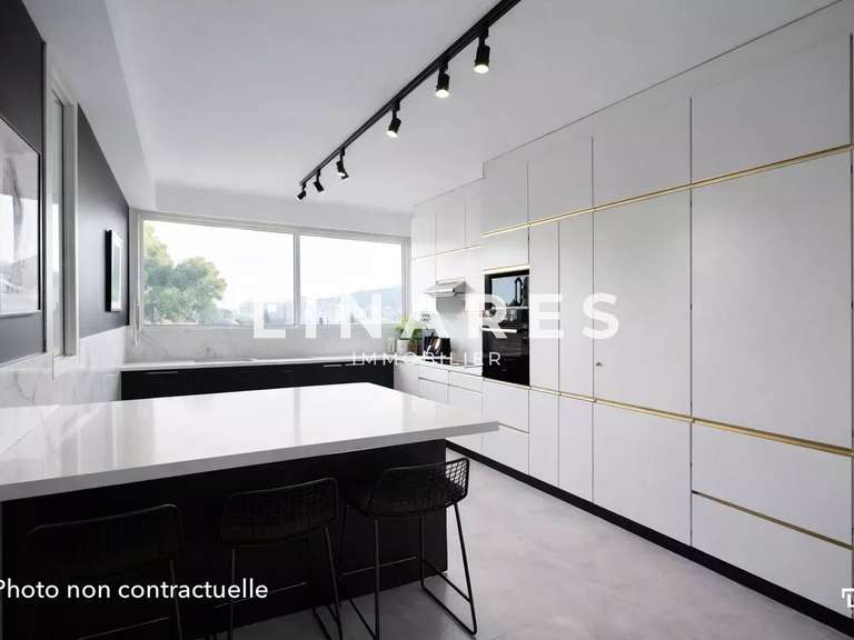 Appartement Marseille 8e - 3 chambres - 151m²