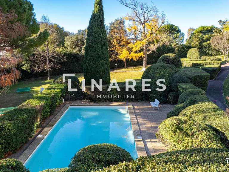 Appartement Marseille 8e - 3 chambres - 151m²