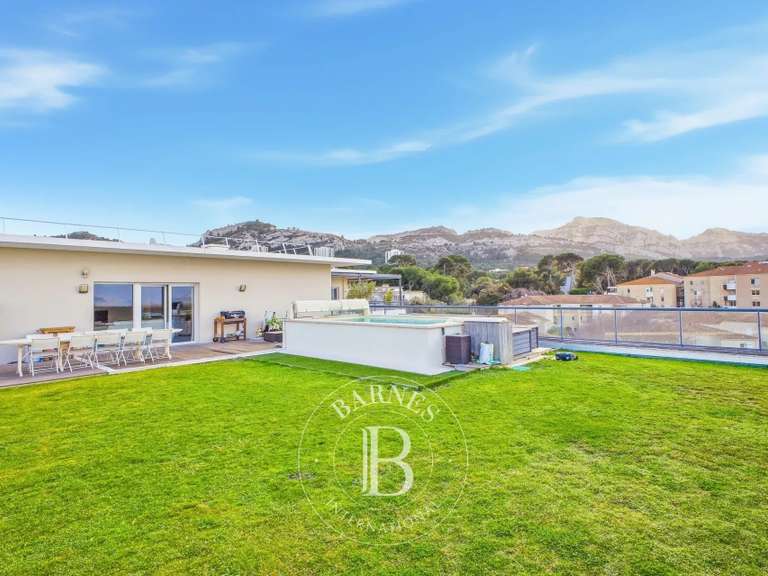 Apartment with Sea view Marseille 8e - 4 bedrooms - 350m²