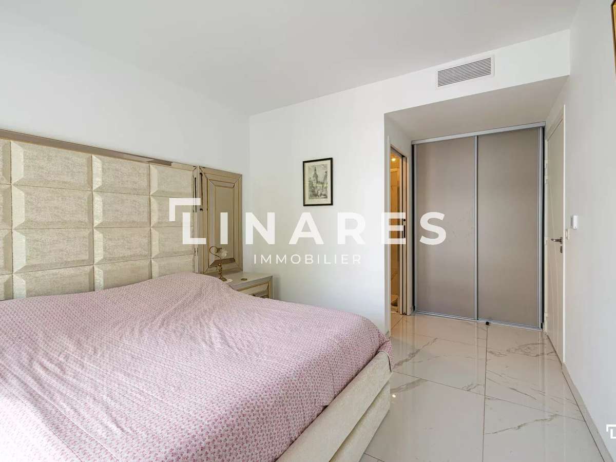 Apartment Marseille 8e