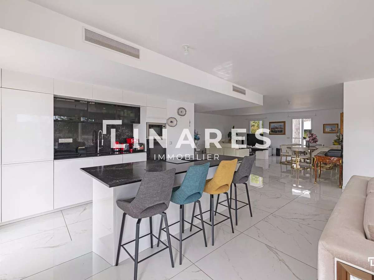 Apartment Marseille 8e