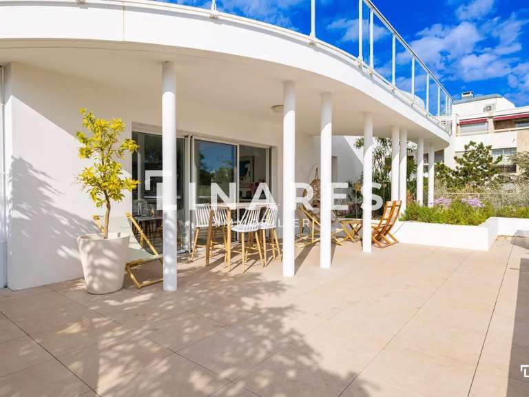 Apartment Marseille 8e - 4 bedrooms - 200m²