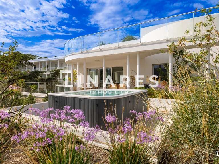 Apartment Marseille 8e - 4 bedrooms - 200m²