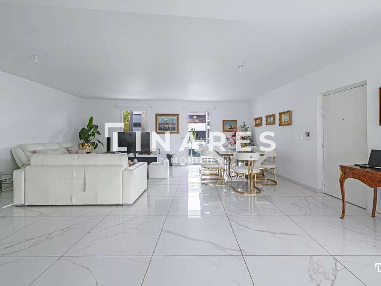 Apartment Marseille 8e - 4 bedrooms - 200m²