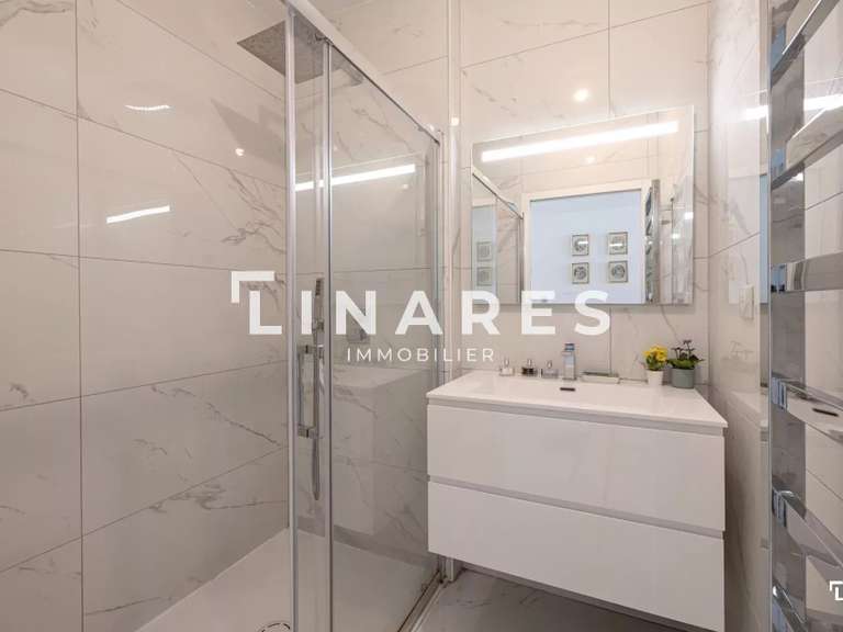 Apartment Marseille 8e - 4 bedrooms - 200m²