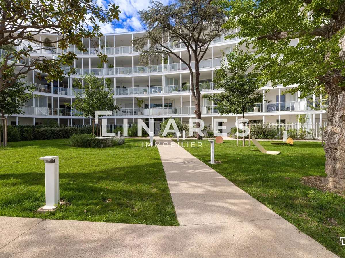 Apartment Marseille 8e