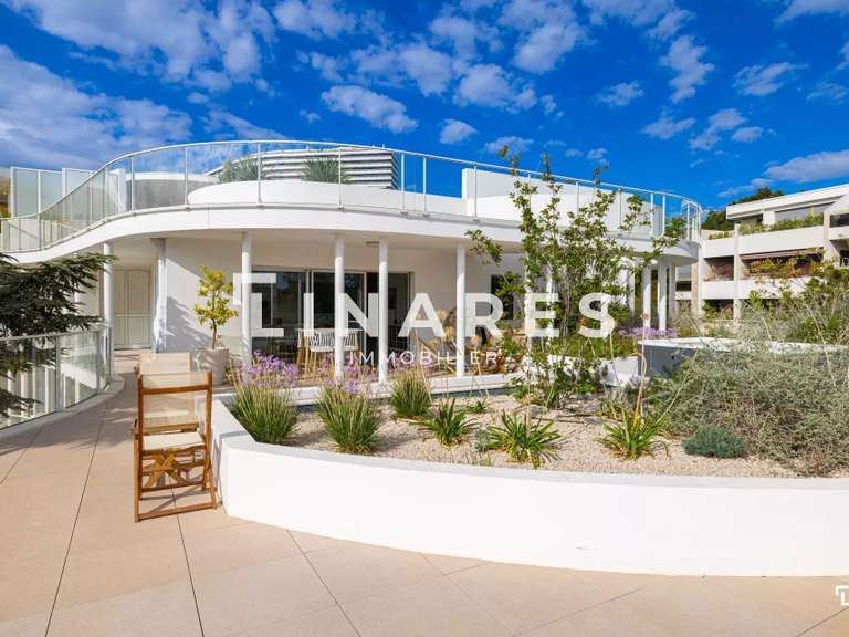 Apartment Marseille 8e - 4 bedrooms - 200m²