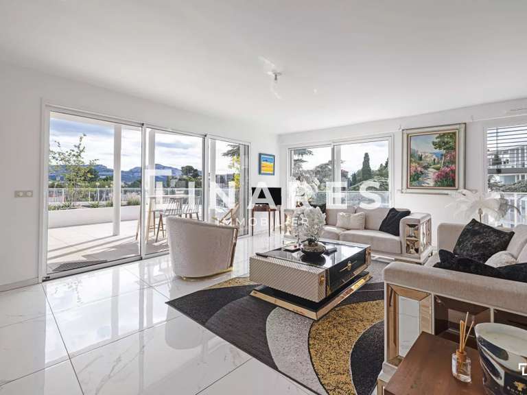 Apartment Marseille 8e - 4 bedrooms - 200m²