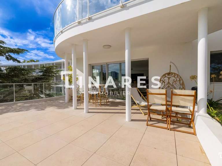 Apartment Marseille 8e - 4 bedrooms - 200m²