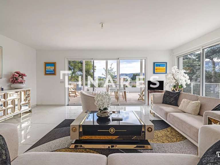 Apartment Marseille 8e - 4 bedrooms - 200m²