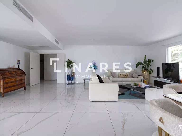 Apartment Marseille 8e - 4 bedrooms - 200m²