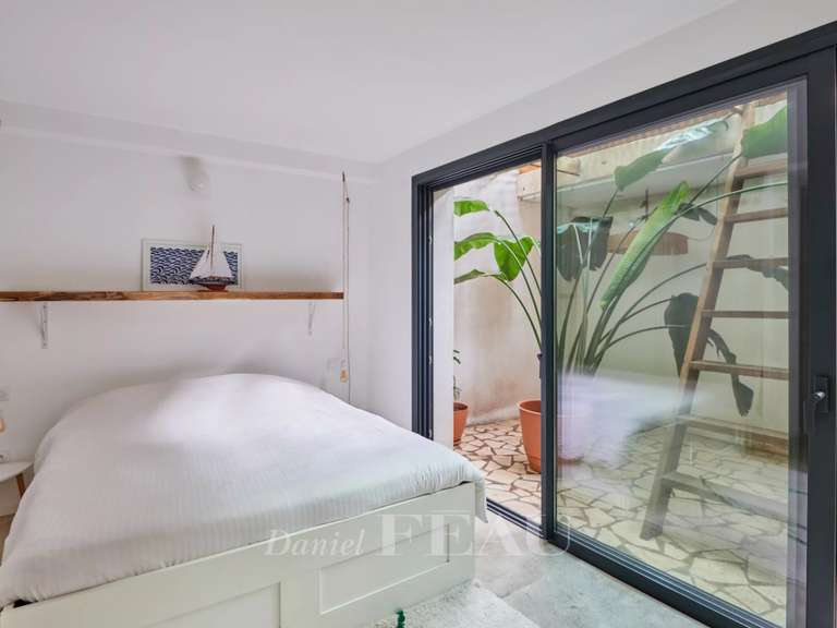 Appartement Marseille 8e - 2 chambres - 75m²