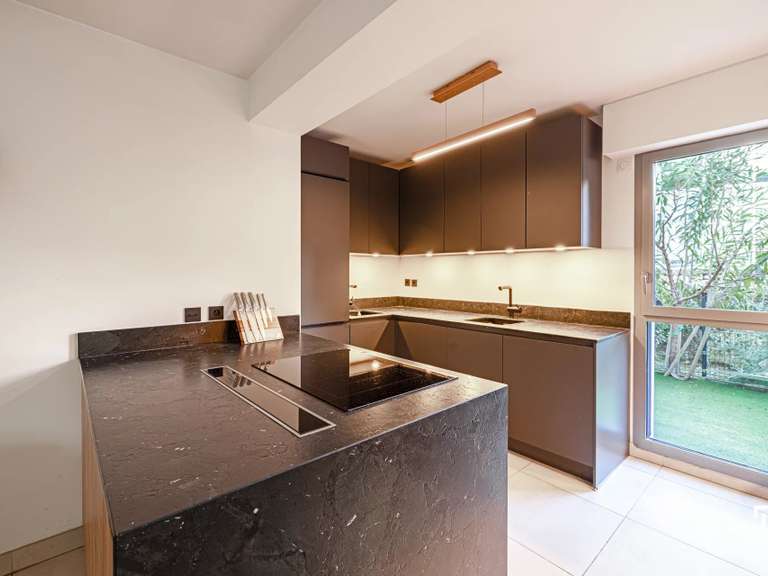 Appartement Marseille 8e - 2 chambres - 82m²