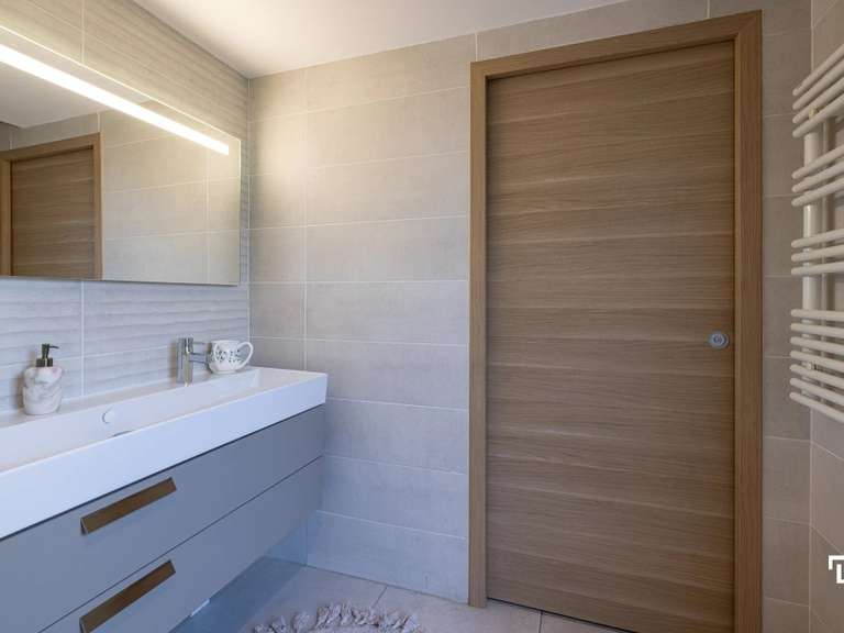 Appartement Marseille 8e - 2 chambres - 82m²