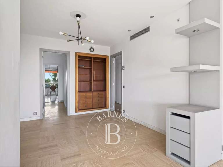 Appartement Marseille 8e - 2 chambres - 110m²